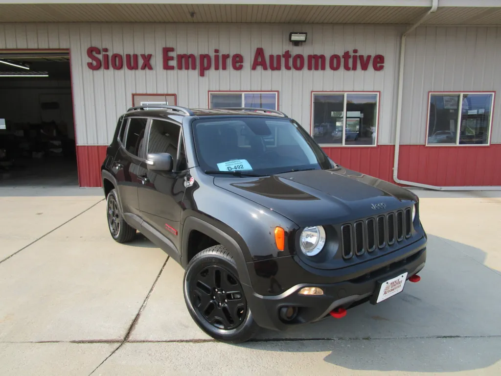 2018 JEEP RENEGADE Trailhawk for sale in Tea, SD