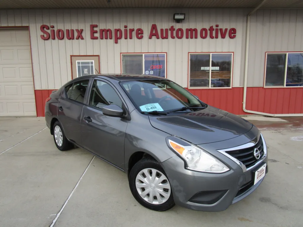 2017 NISSAN/DATSUN Versa SV for sale in Tea, SD