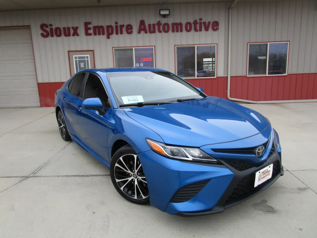 2018 TOYOTA CAMRY LE for sale in Tea, SD