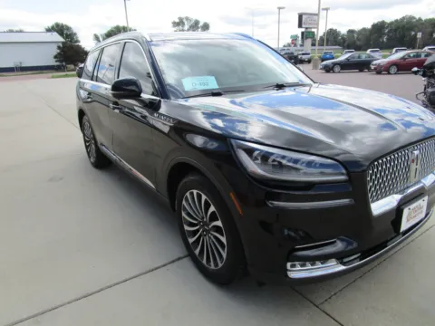 More photos of 2021 LINCOLN Aviator Reserve at Sioux Empire Automotive, SD