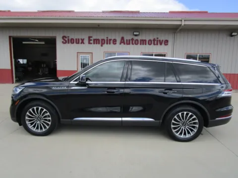 Photos of 2021 LINCOLN Aviator Reserve for sale in Tea, SD at Sioux Empire Automotive