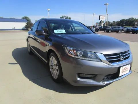 More photos of 2015 HONDA ACCORD EX-L at Sioux Empire Automotive, SD