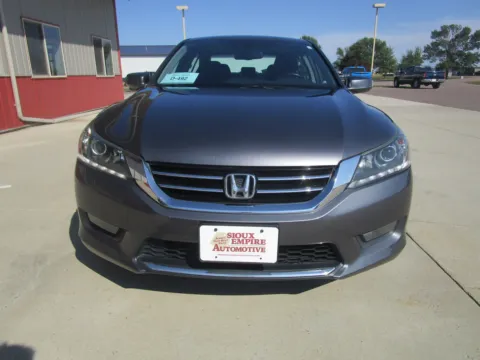 More photos of 2015 HONDA ACCORD EX-L at Sioux Empire Automotive, SD