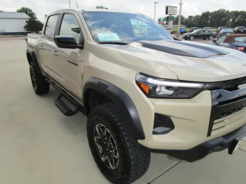 More photos of 2023 CHEVROLET Colorado ZR2 at Sioux Empire Automotive, SD