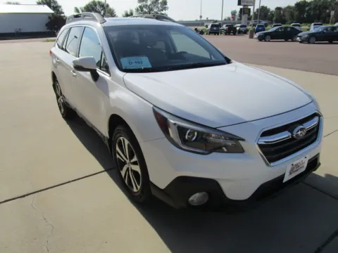 More photos of 2018 SUBARU Outback i Limited at Sioux Empire Automotive, SD
