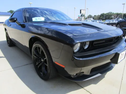 More photos of 2017 DODGE CHALLENGER SXT at Sioux Empire Automotive, SD
