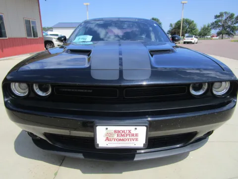 More photos of 2017 DODGE CHALLENGER SXT at Sioux Empire Automotive, SD