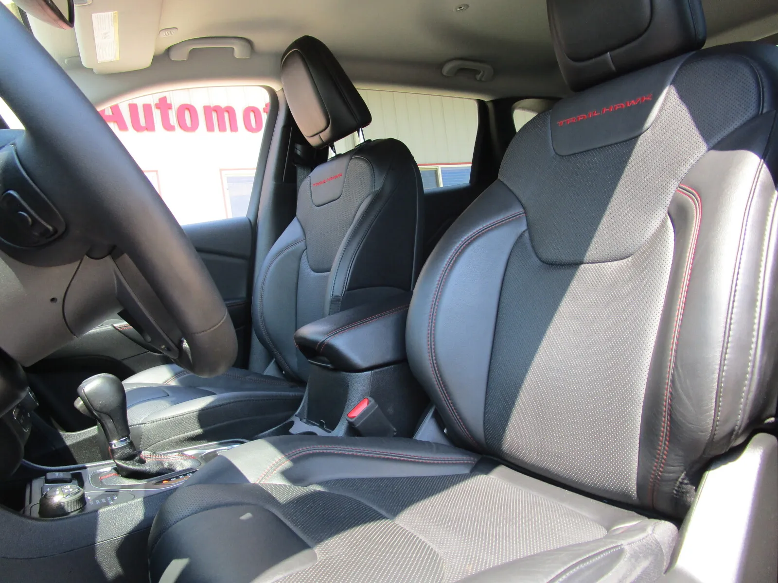 2021 Jeep Cherokee Trailhawk - Photo 17