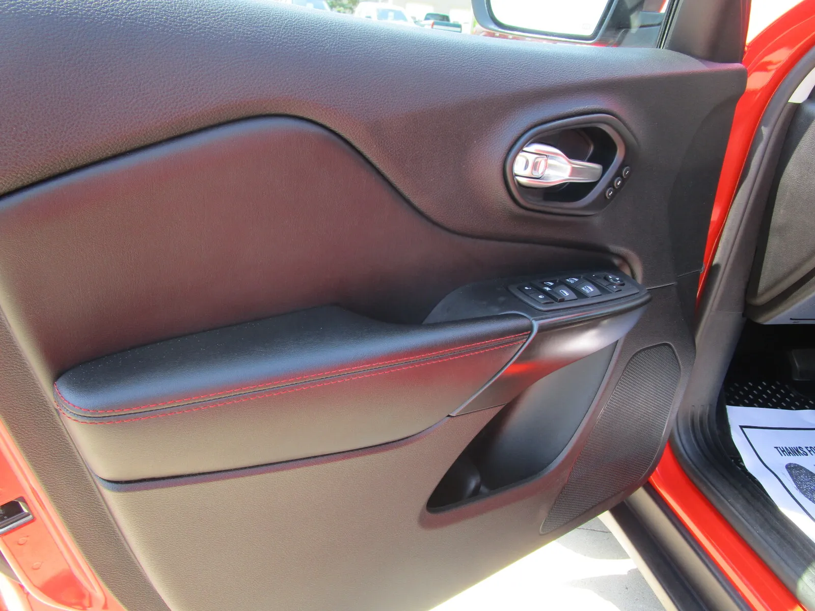 2021 Jeep Cherokee Trailhawk - Photo 11