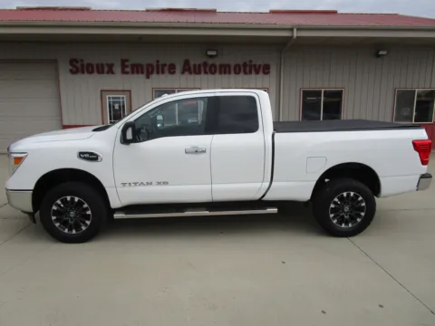 Photos of 2017 NISSAN/DATSUN Titan XD SV for sale in Tea, SD at Sioux Empire Automotive