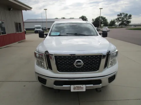 More photos of 2017 NISSAN/DATSUN Titan XD SV at Sioux Empire Automotive, SD