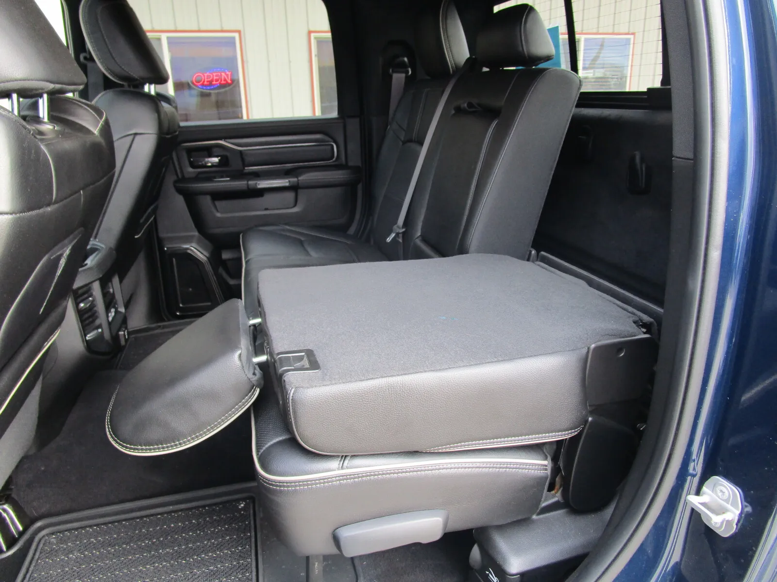 2022 RAM Ram 2500 Pickup Laramie Limited - Photo 13