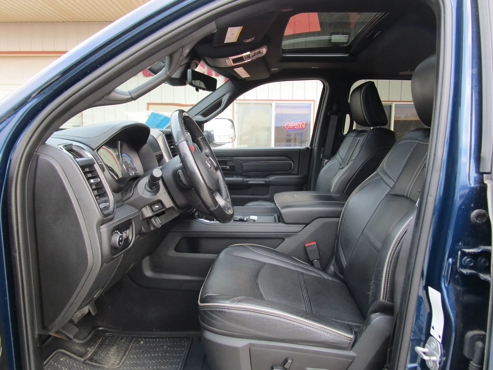 2022 RAM Ram 2500 Pickup Laramie Limited - Photo 9