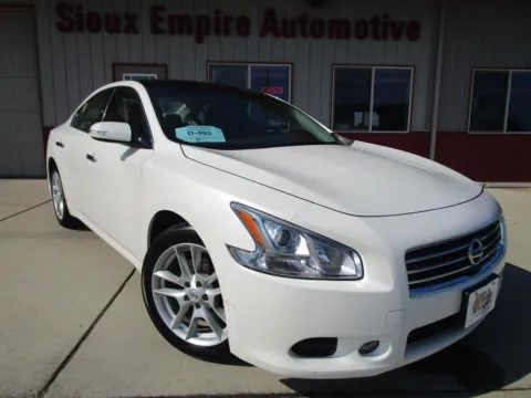 White 2011 NISSAN MAXIMA SV PREMIUM for sale in Tea, SD