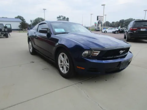 More photos of 2012 FORD Mustang at Sioux Empire Automotive, SD