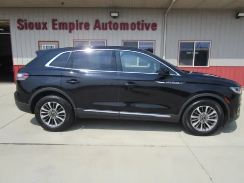 Photos of 2019 LINCOLN Nautilus Select for sale in Tea, SD at Sioux Empire Automotive