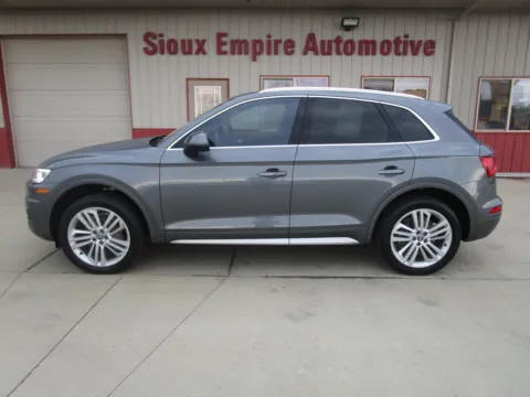 Photos of 2018 AUDI Q5 Prestige for sale in Tea, SD at Sioux Empire Automotive