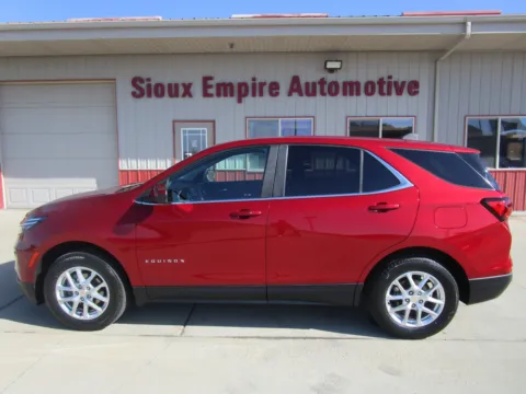 Another view of 2022 CHEVROLET Equinox LT for sale in Tea, SD at Sioux Empire Automotive