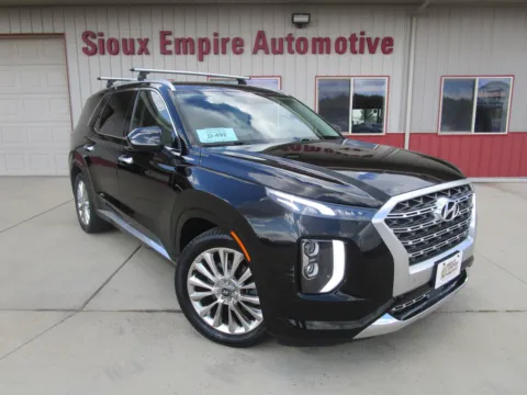 Black 2020 HYUNDAI Palisade Limited for sale in Tea, SD