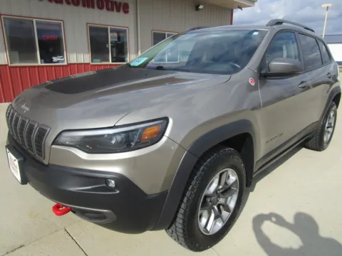 Another view of 2019 JEEP CHEROKEE Trailhawk for sale in Tea, SD at Sioux Empire Automotive