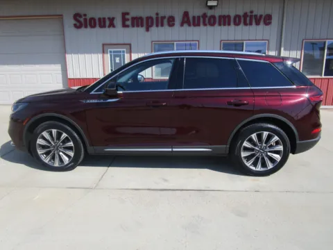 Photos of 2020 LINCOLN Corsair Reserve for sale in Tea, SD at Sioux Empire Automotive