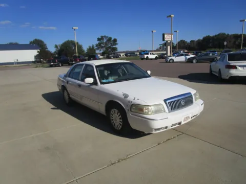 More photos of 2007 MERCURY GRAND MARQUIS LS at Sioux Empire Automotive, SD