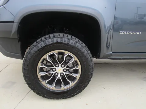 More photos of 2019 CHEVROLET Colorado ZR2 at Sioux Empire Automotive, SD