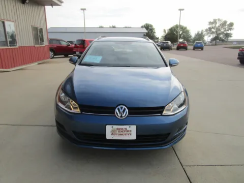 More photos of 2017 VOLKSWAGEN GOLF S at Sioux Empire Automotive, SD
