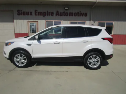 Photos of 2019 Ford Escape SE for sale in Tea, SD at Sioux Empire Automotive