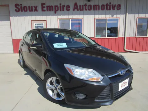Black 2014 Ford Focus SE for sale in Tea, SD