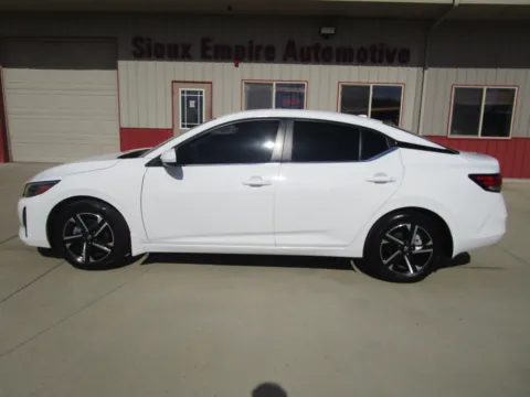 Photos of 2024 NISSAN/DATSUN SENTRA SV for sale in Tea, SD at Sioux Empire Automotive