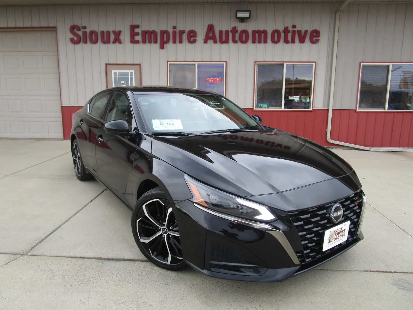 2024 Nissan Altima SR