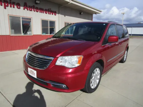 Another view of 2014 CHRYSLER TOWN & COUNTRY Touring for sale in Tea, SD at Sioux Empire Automotive