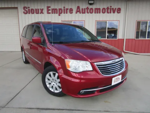 Red 2014 CHRYSLER TOWN & COUNTRY Touring for sale in Tea, SD