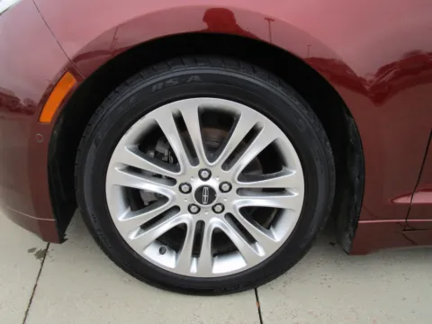 More photos of 2015 LINCOLN MKZ at Sioux Empire Automotive, SD