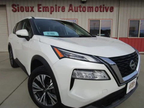 White 2022 NISSAN ROGUE SV for sale in Tea, SD