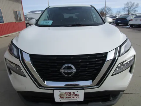 More photos of 2022 NISSAN ROGUE SV at Sioux Empire Automotive, SD