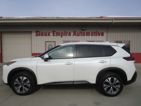 Photos of 2022 NISSAN ROGUE SV for sale in Tea, SD at Sioux Empire Automotive