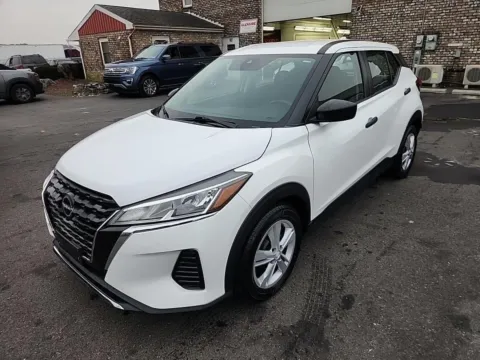 White 2023 Nissan Kicks S for sale in LaGrange, GA