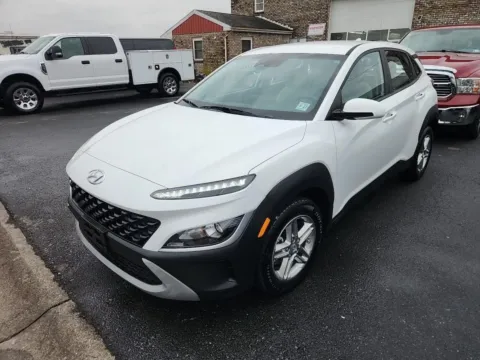 White 2022 Hyundai Kona SE for sale in LaGrange, GA