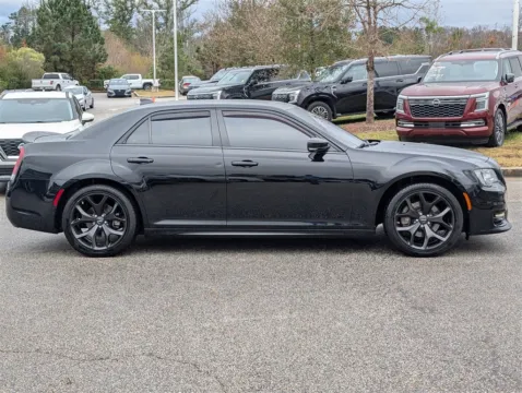 More photos of 2022 Chrysler 300 S at Nissan of LaGrange, GA
