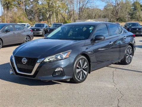 Blue 2019 Nissan Altima 2.5 SV for sale in LaGrange, GA