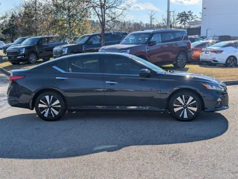 More photos of 2019 Nissan Altima 2.5 SV at Nissan of LaGrange, GA