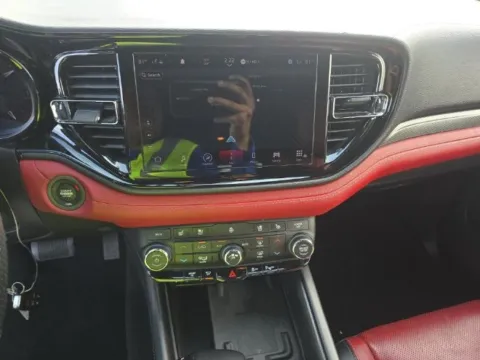 More photos of 2022 Dodge Durango R/T at Nissan of LaGrange, GA