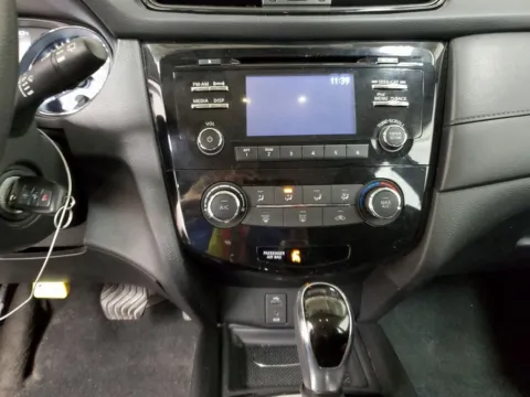 More photos of 2017 Nissan Rogue at Nissan of LaGrange, GA