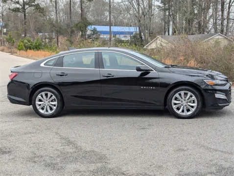 More photos of 2022 Chevrolet Malibu LT at Nissan of LaGrange, GA