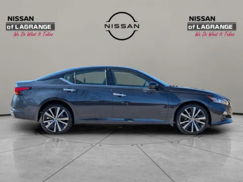 More photos of 2021 Nissan Altima 2.5 Platinum at Nissan of LaGrange, GA