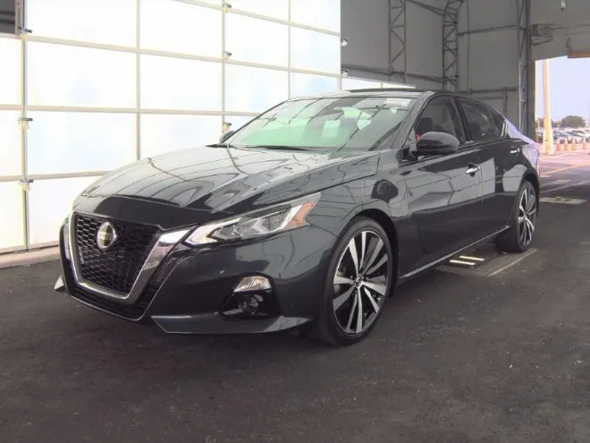 Blue 2021 Nissan Altima 2.5 Platinum for sale in LaGrange, GA