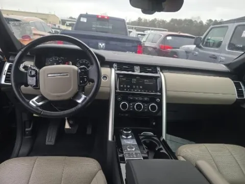 More photos of 2019 Land Rover Discovery HSE at Nissan of LaGrange, GA