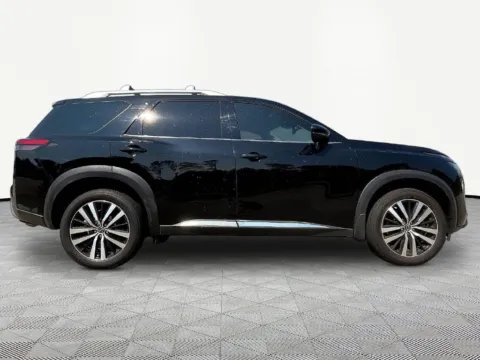 More photos of 2023 Nissan Pathfinder Platinum at Nissan of LaGrange, GA